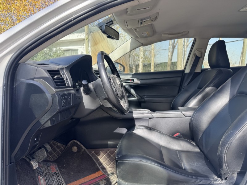 郑州18年雷克萨斯CT7