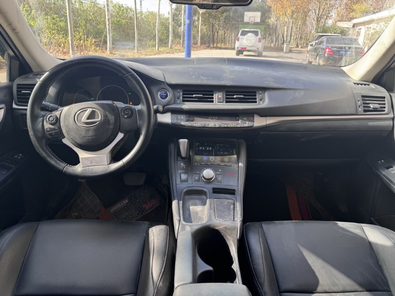 郑州18年雷克萨斯CT9