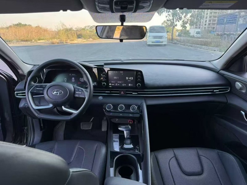 桂林24年现代伊兰特3