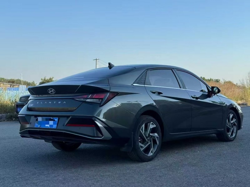 桂林24年现代伊兰特4