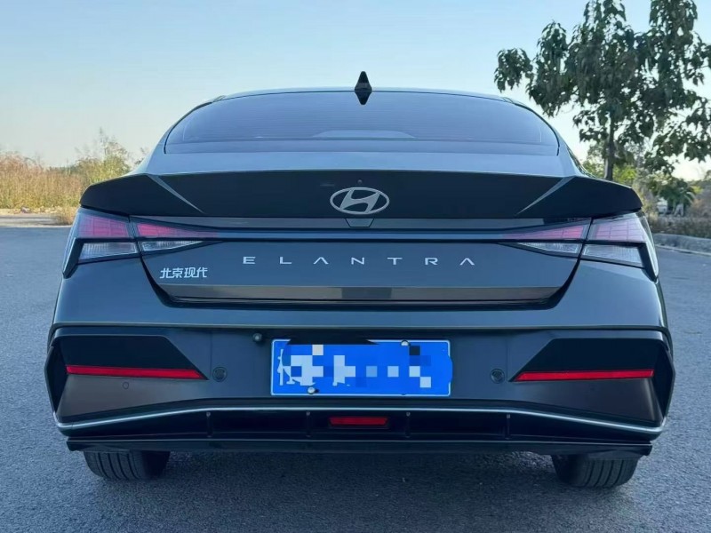 桂林24年现代伊兰特9