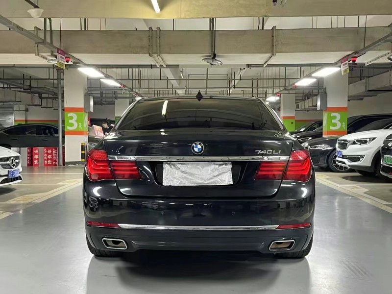 成都15年宝马7系6