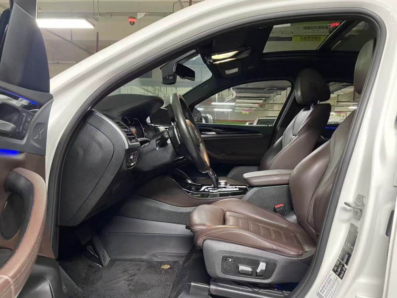 成都20年宝马X43