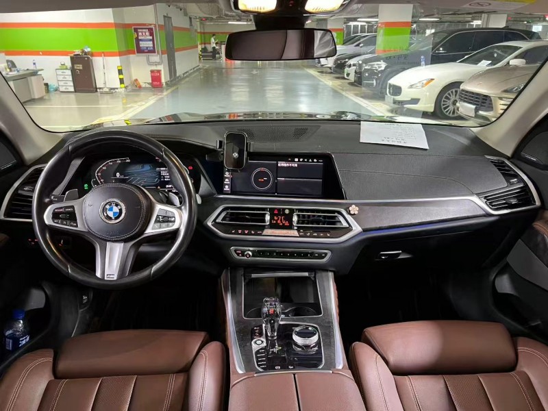 成都21年宝马X55