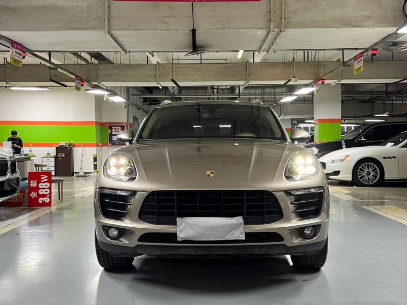 成都16年保时捷Macan1