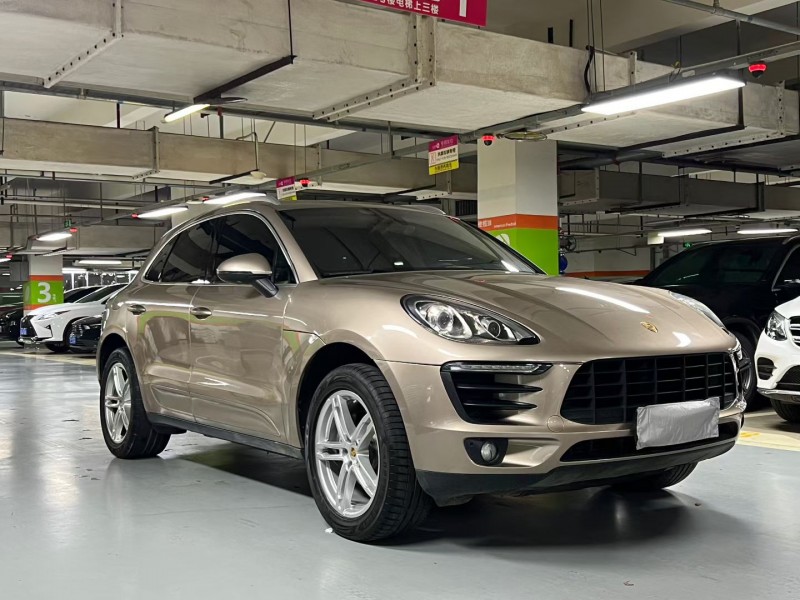 成都16年保时捷Macan2