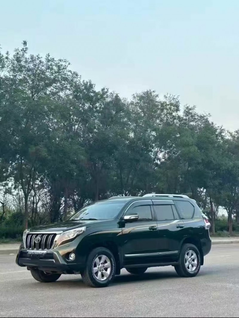 宜昌15年丰田普拉多2