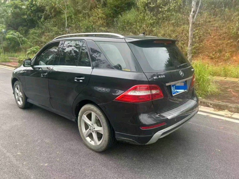 北海14年奔驰ML8