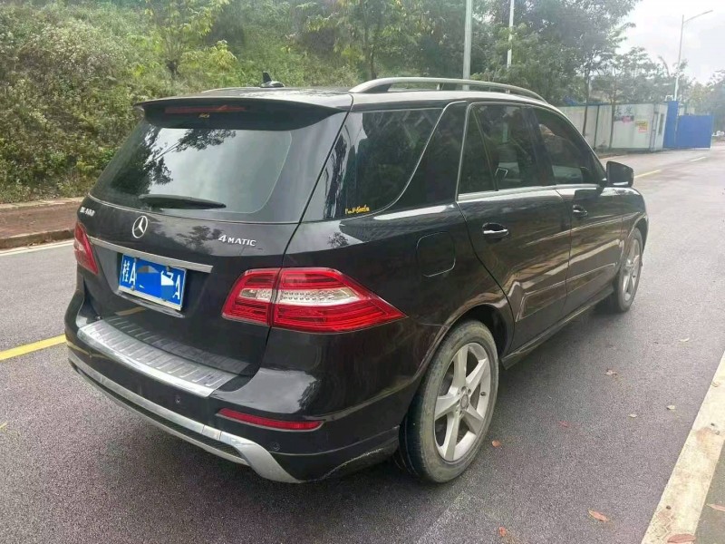 北海14年奔驰ML9