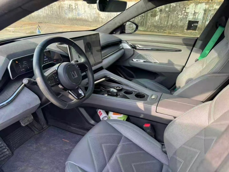 菏泽23年极氪汽车0016