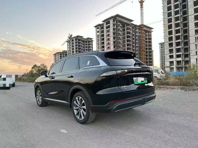 钦州25年奇瑞风云4