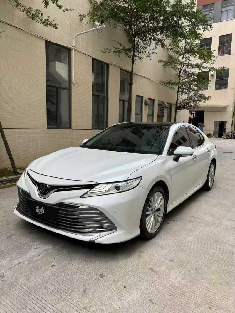 佛山18年丰田凯美瑞3