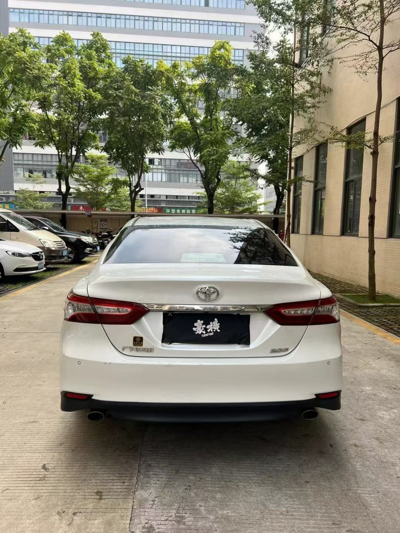 佛山18年丰田凯美瑞5