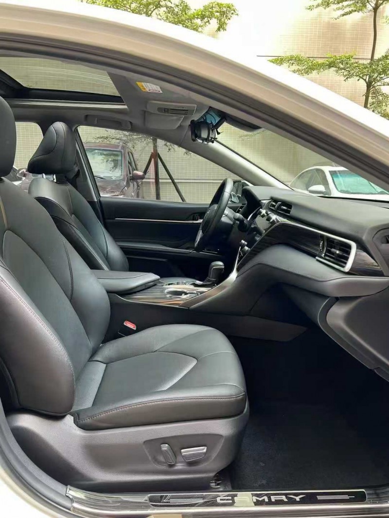 佛山18年丰田凯美瑞7
