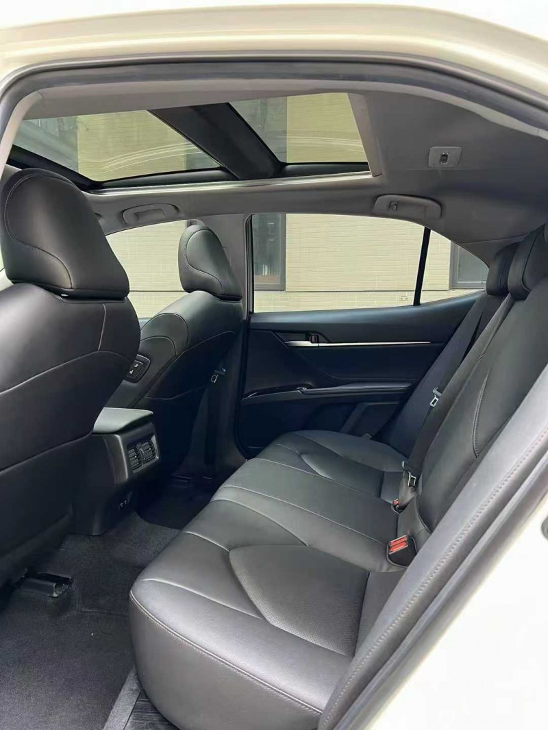 佛山18年丰田凯美瑞9