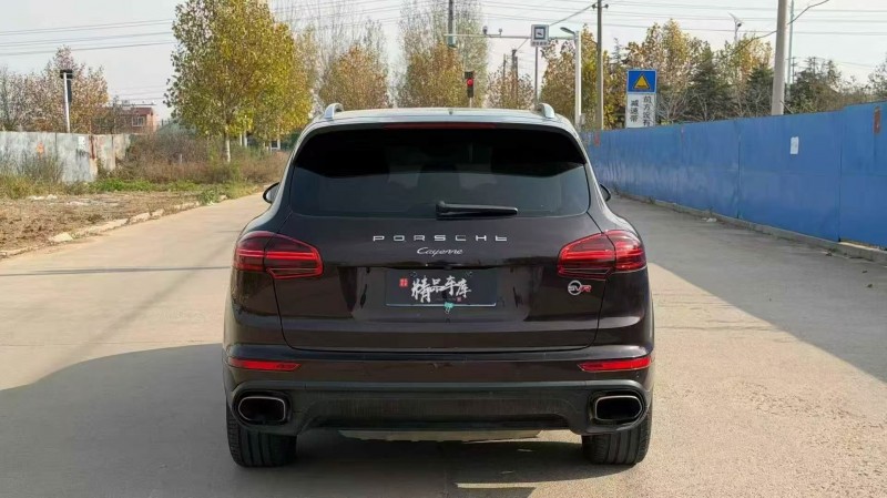 淄博15年保时捷卡宴9