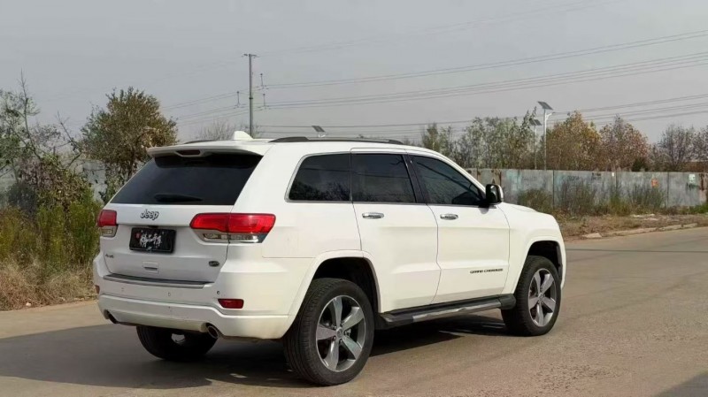 烟台17年Jeep大切诺基7