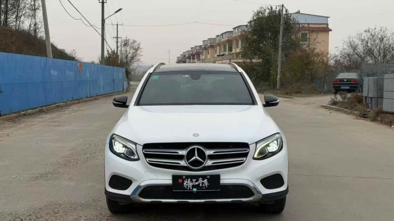青岛16年奔驰GLC1