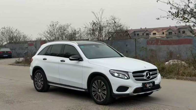 青岛16年奔驰GLC2