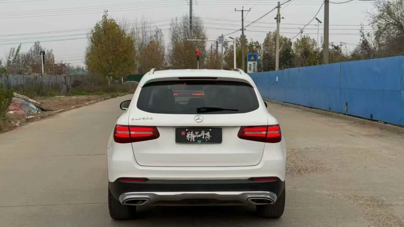 青岛16年奔驰GLC9