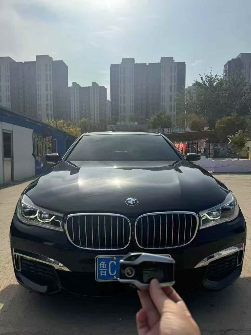 青岛17年宝马7系1