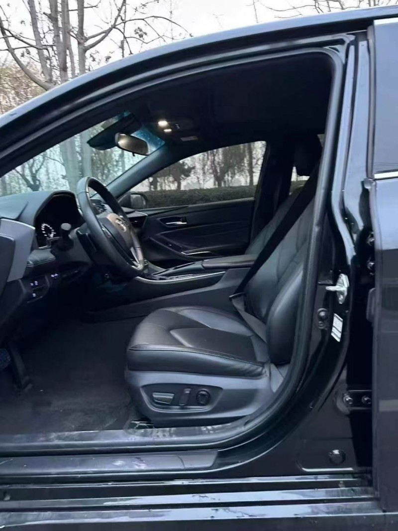 淄博21年丰田亚洲龙5