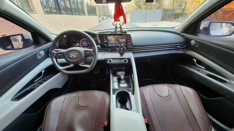 邢台21年现代伊兰特3