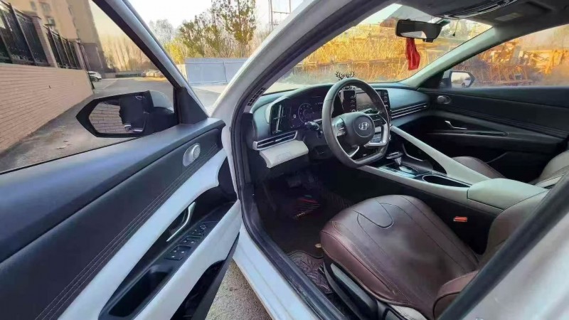 邢台21年现代伊兰特5