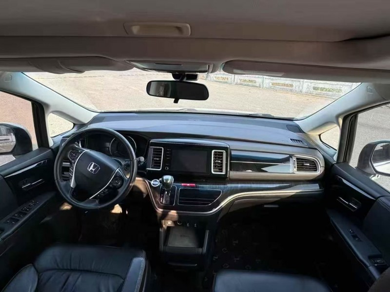 连云港21年本田艾力绅5