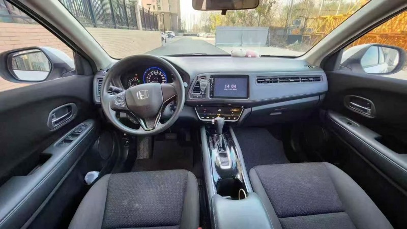 唐山19年本田缤智3