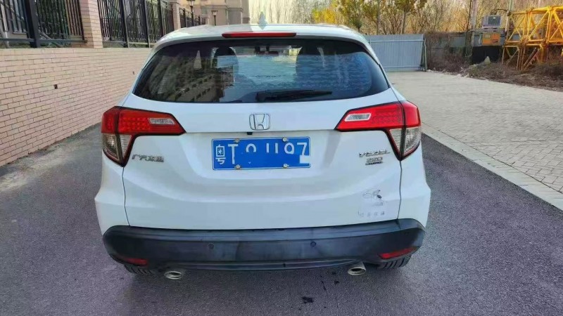 唐山19年本田缤智6