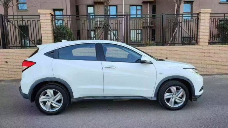 唐山19年本田缤智7