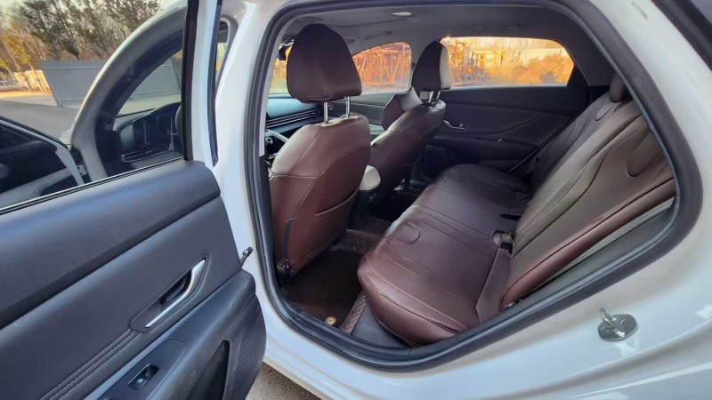 沧州21年现代伊兰特8