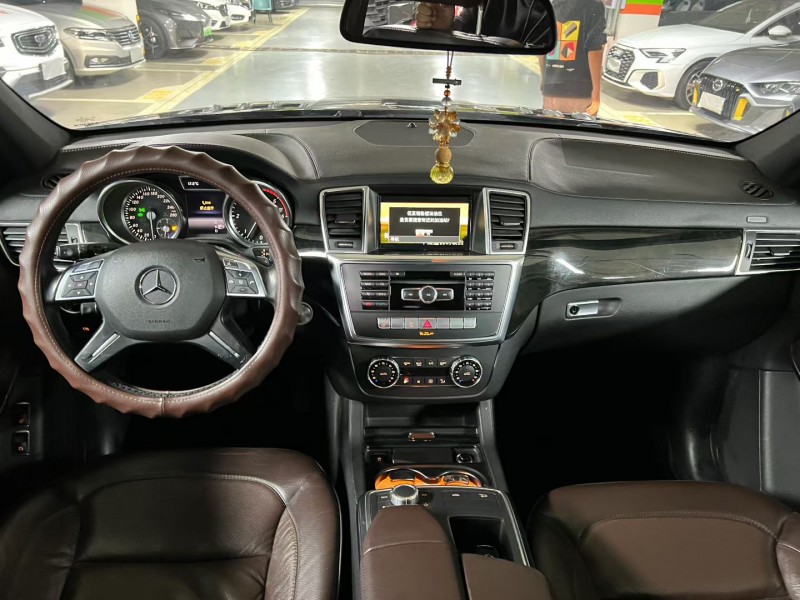 成都14年奔驰GL4