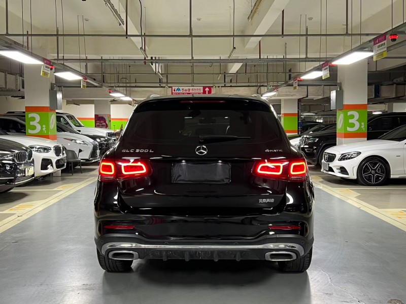 成都23年奔驰GLC6