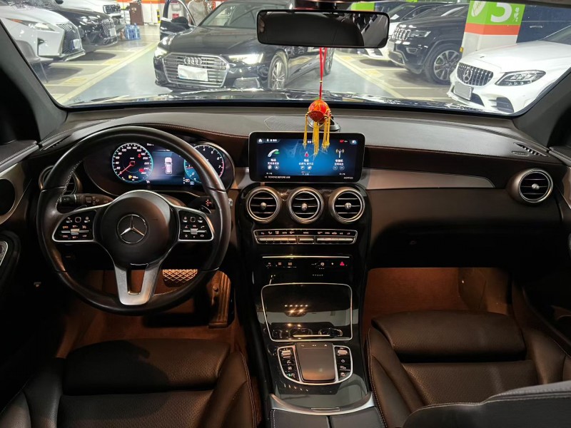 成都23年奔驰GLC7