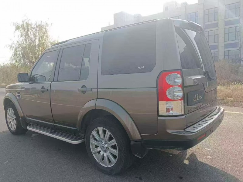 烟台12年路虎发现8