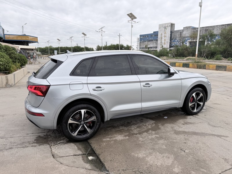 潮州19年奥迪Q59