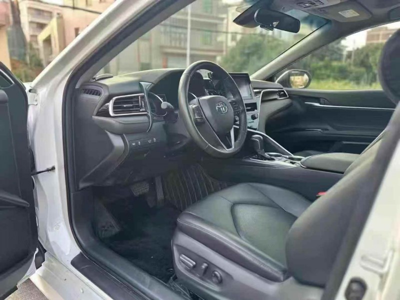 广州23年丰田凯美瑞4