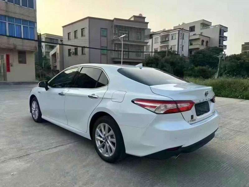 广州23年丰田凯美瑞7