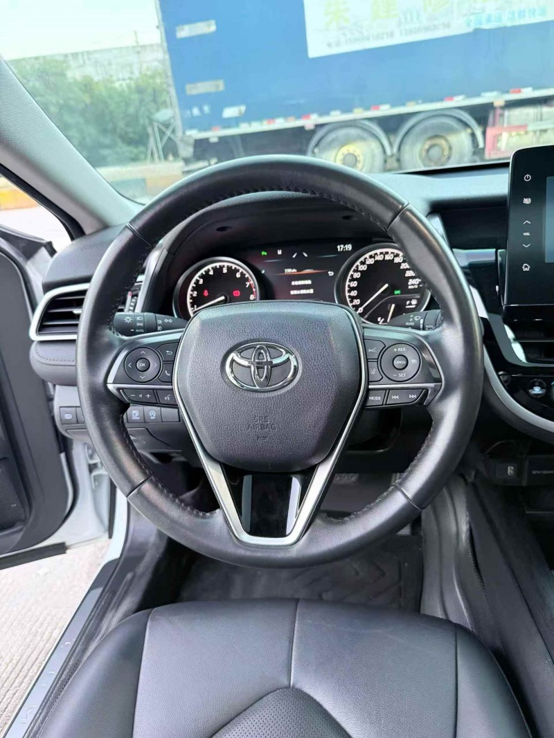 潮州23年丰田凯美瑞4