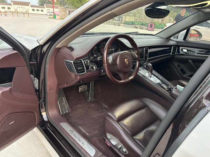 徐州15年保时捷帕拉梅拉4