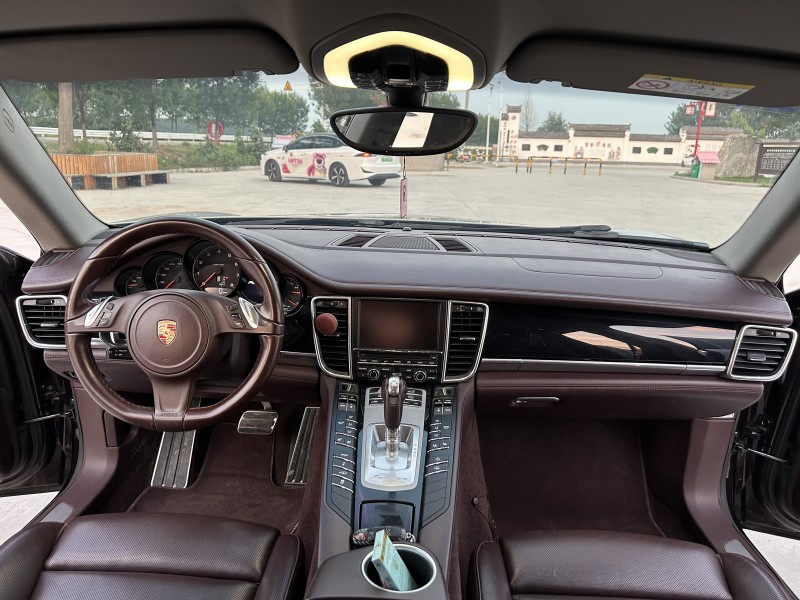 徐州15年保时捷帕拉梅拉5