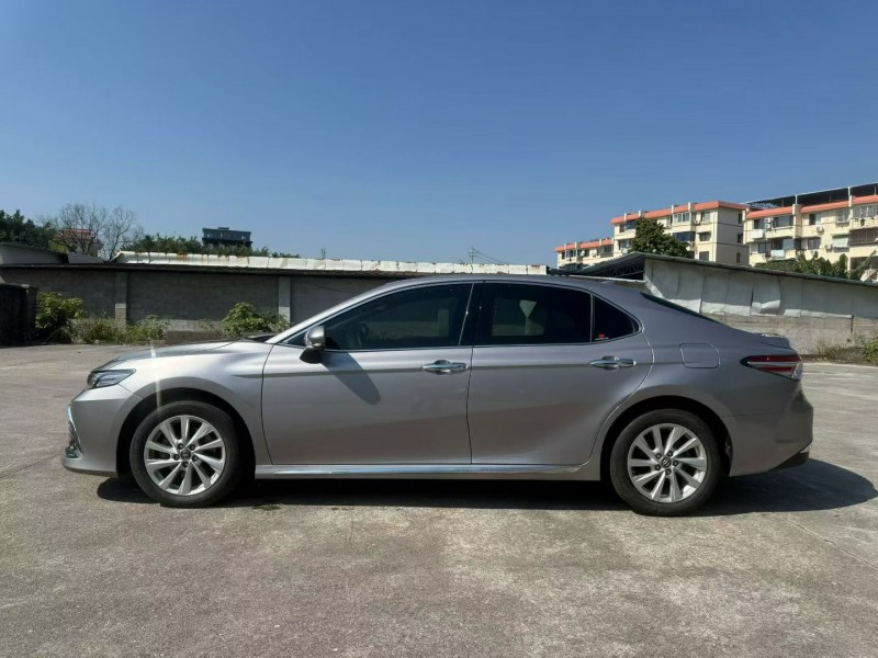 桂林23年丰田凯美瑞3