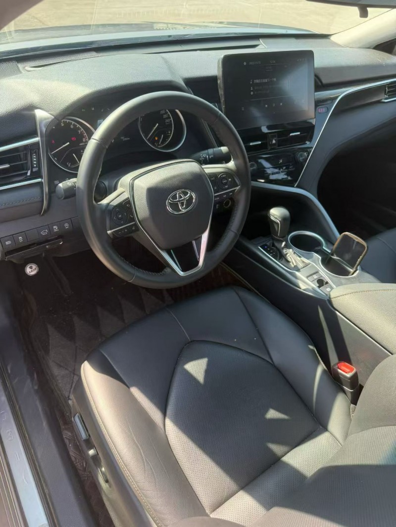 桂林23年丰田凯美瑞7