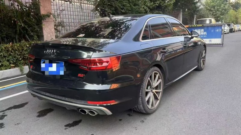 衢州19年奥迪S47