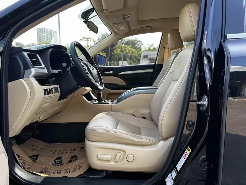 广州17年丰田汉兰达4