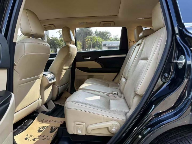 广州17年丰田汉兰达5