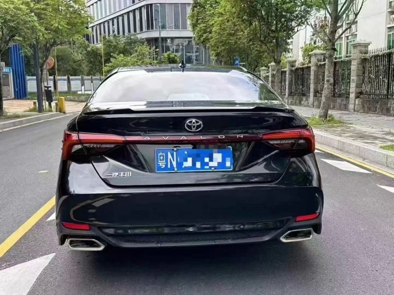 深圳23年丰田亚洲龙9
