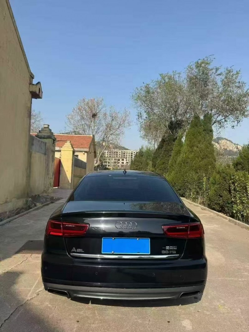 济宁16年奥迪A6L6